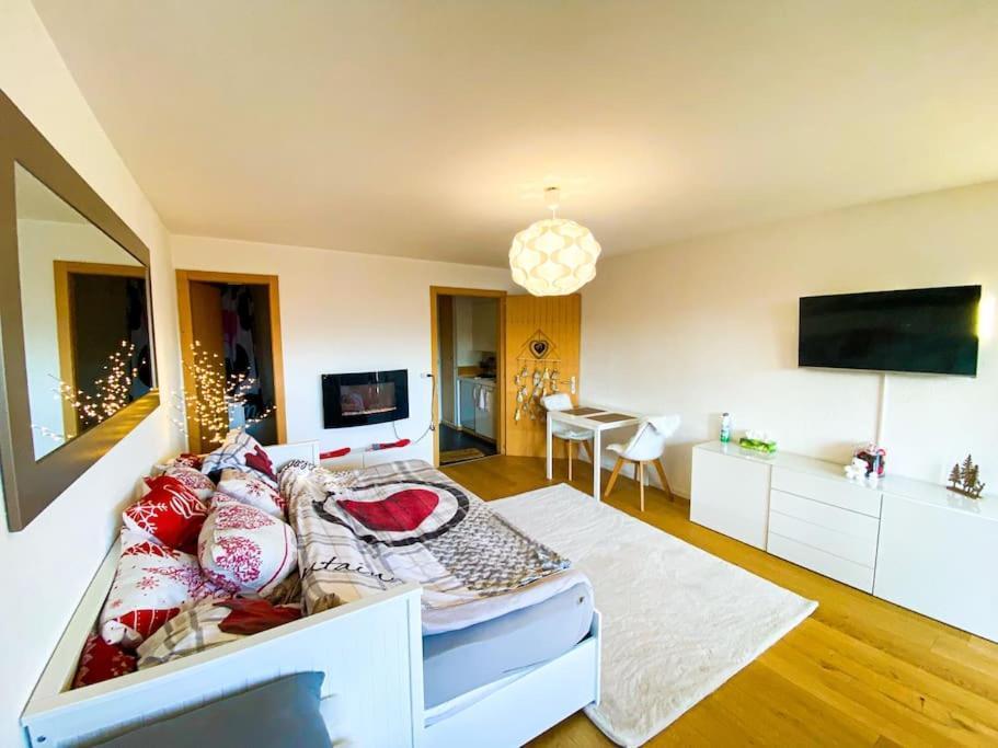Apartment Cosy Au Calme Avec Terrasse Vue Sur Alpes Crans-Montana